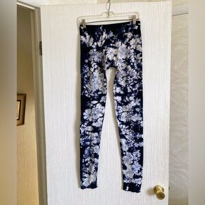 Knitro Tie-Dye Leggings